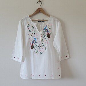 Mountain Lake White Colorful Embroidered Tunic Size Large